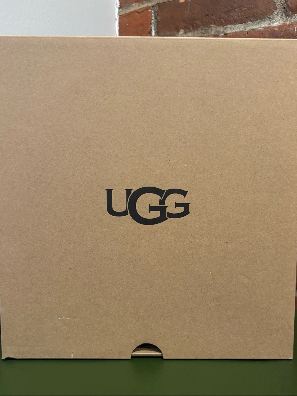 New with Box! Ugg Classic Mini Alpine in Chestnut - Picture 3 of 10